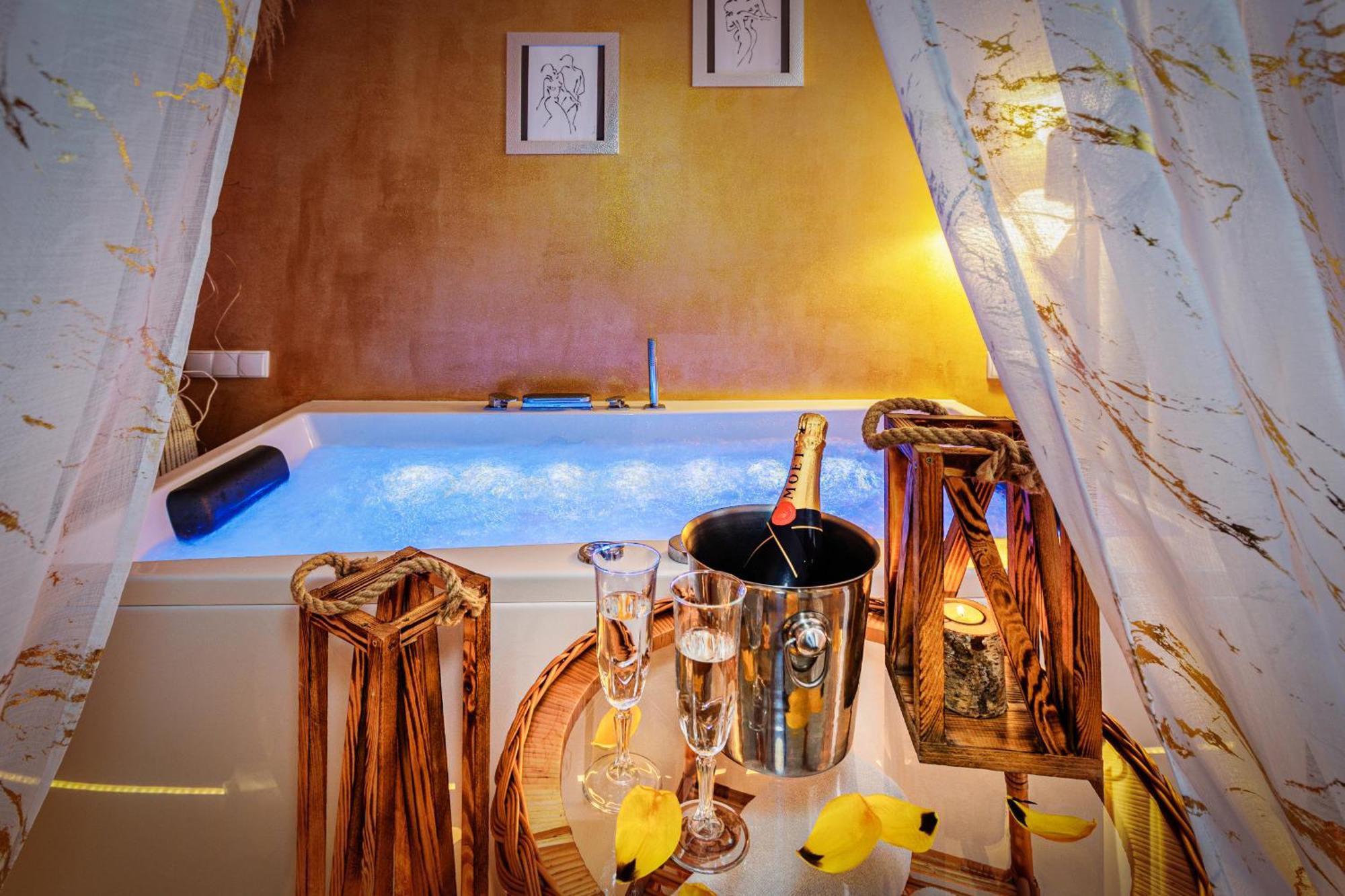 Kameralny Aparthotel Elegante Wladyslawowo - Adults Only Екстер'єр фото